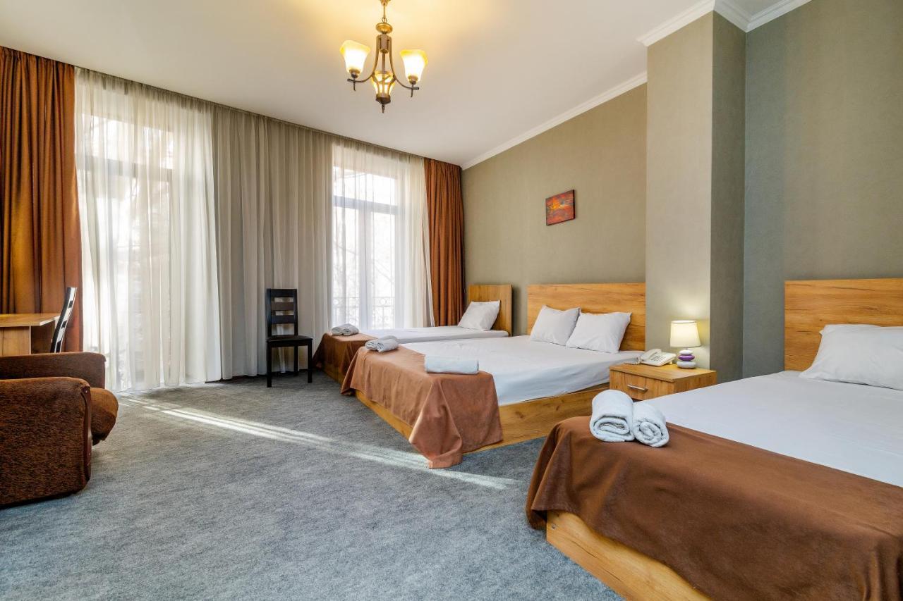 Hotel Marlyn Tbilisi Exterior photo
